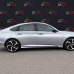 Honda Accord 2021 сірий вид збоку для оренди