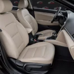 Інтер'єр Hyundai Elantra 2020 прокат авто Київ