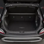 Hyundai Kona 2022 чорний автомобіль для оренди
