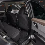 Інтер'єр Nissan Rogue 2023 прокат авто Київ