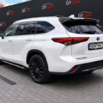 Оренда білого Toyota Highlander 2021 вигляд спереду