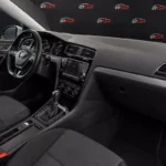 Volkswagen Golf 2019 білий вигляд ззаду