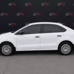 Оренда білого Volkswagen Polo 2018 вигляд спереду