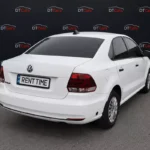 Volkswagen Polo 2018 білий вигляд ззаду